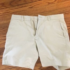 With tags!! Classic. Vineyard Vines. 32. 7in.